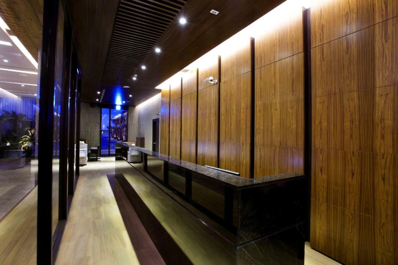 H Villa Inn Tainan Zewnętrze zdjęcie
